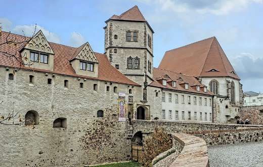 Moritz castle hall online
