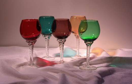 Wine glasses colorful online