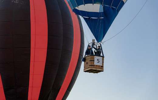 Hot air balloons next each other