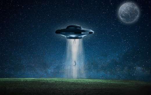 Spaceship alien royalty