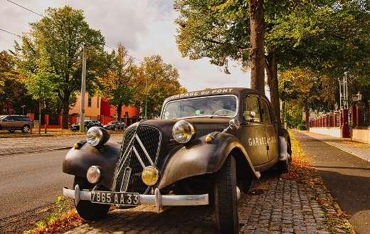 Antique car citroen puzzle