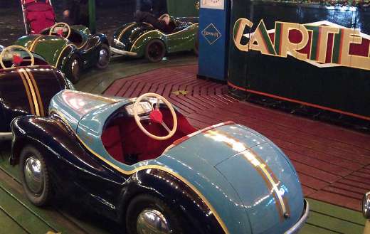 Car vintage retro fan puzzle