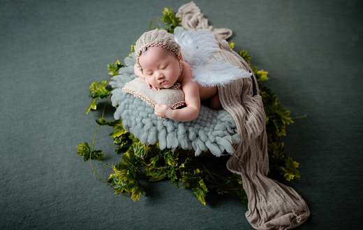Newborn baby pictorial