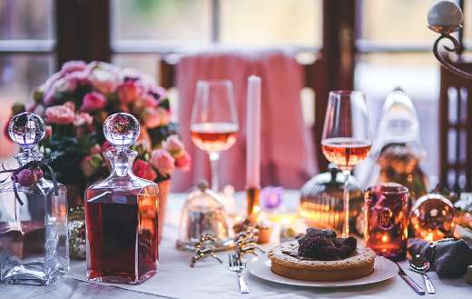 Table setting puzzle