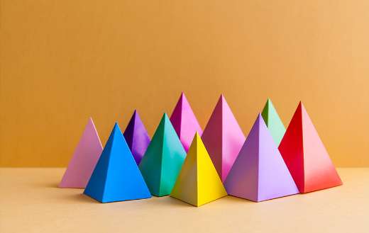 Colorful geometic figures online