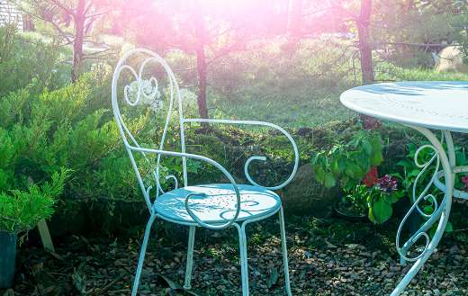 White metal iron chair and table