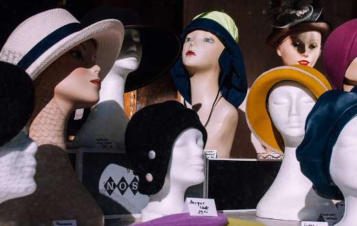 Mannequin store display