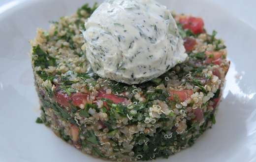 Quinoa salad with cream cheese