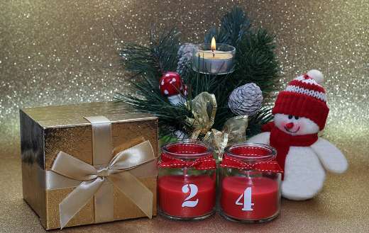 Twenty four gift christmas