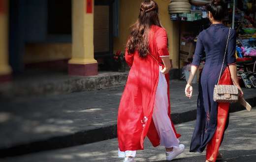 Women traditional wear clothing