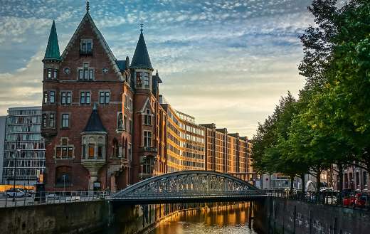 Hamburg speicherstadt channel houses