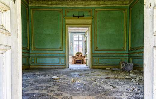 Old stucco villa house puzzle