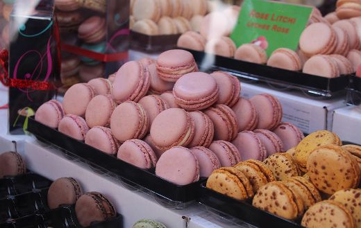 Macarons sweets desserts