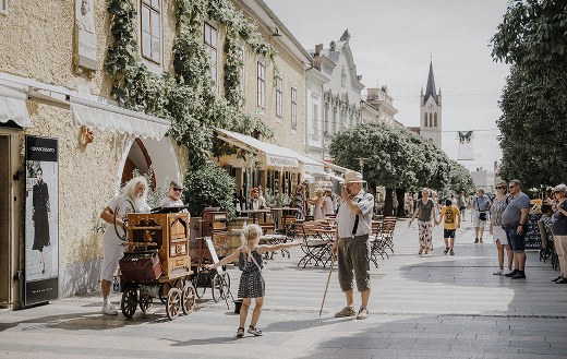 Old street Keszthely online