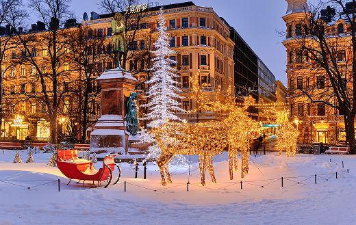 Esplanadi park embellished for Christmas Helsinki