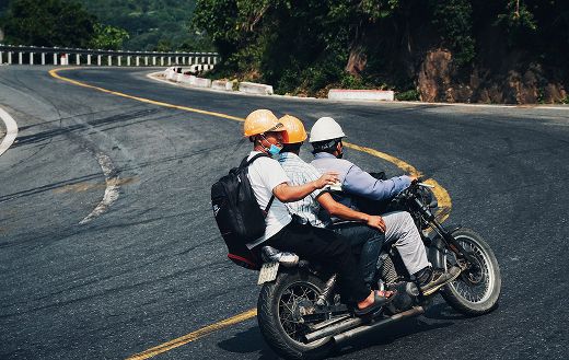 Hai van pass motorcycle