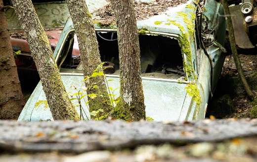 Abandoned car wreck puzzle