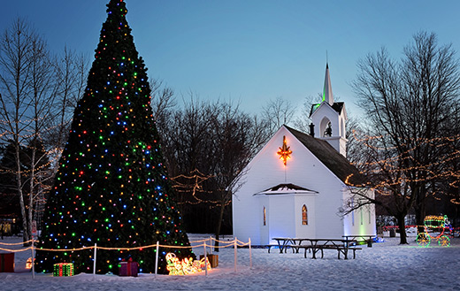 Christmas three church free jigsaw puzzle