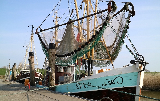 fishing boat ashore puzzle