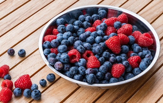 raspberries and blueberries puzzle