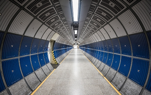 Round hallway tunnel online