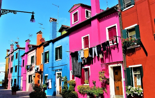 Colorful houses travel Italy puzzle