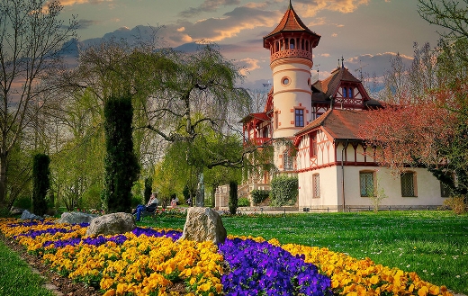 Historical building architecture castle Germany online