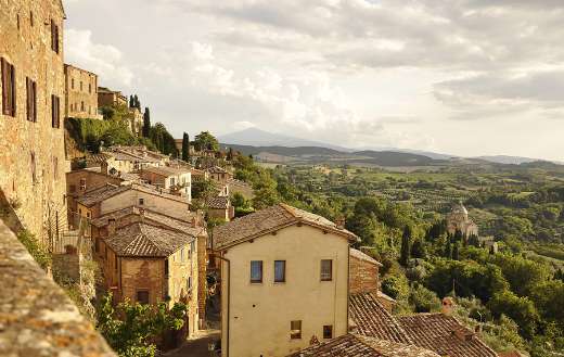 Tuscany Italy travel holidays old town houses online