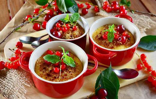 Creme brulee desserts
