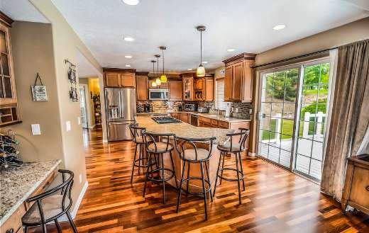 Kitchen island and barstools puzzle
