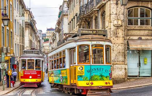 Centrum trains online