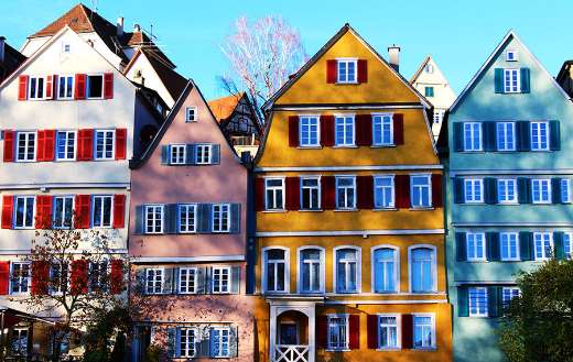 Colorful building online