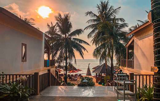 Resort with sunset sunrise puzzle