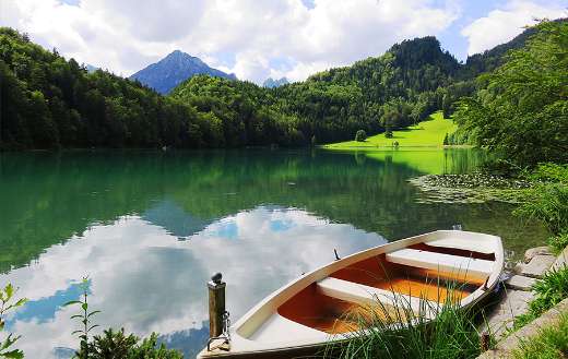 Boat on dock nice scenery online