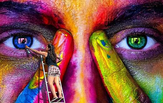 Wall art spray puzzle