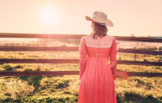 About comparative picture of perception and intuition woman