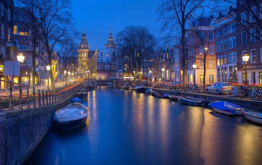Amsterdam night canals online