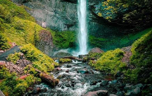 Columbia river gorge national scenic area