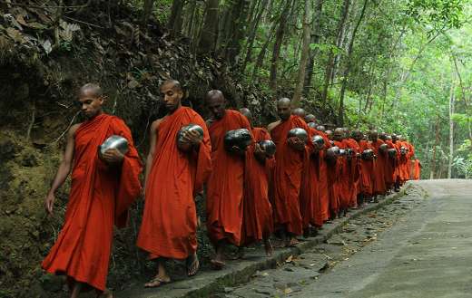 Sri Lankan buddhist monks