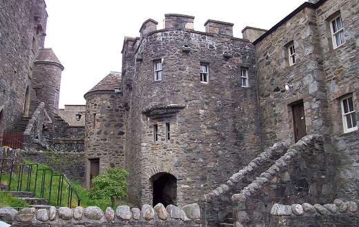 castle eilean donan Scotland loch online