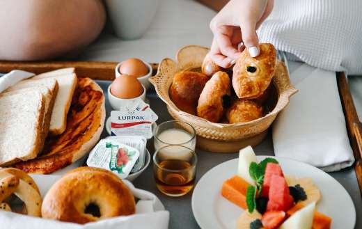 Breakfast on the bed puzzle
