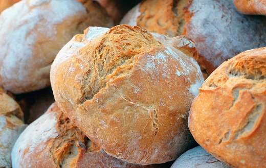 Freshly baked bread online