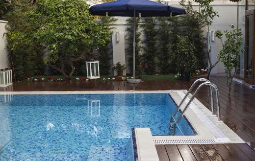 Pool house design puzzle