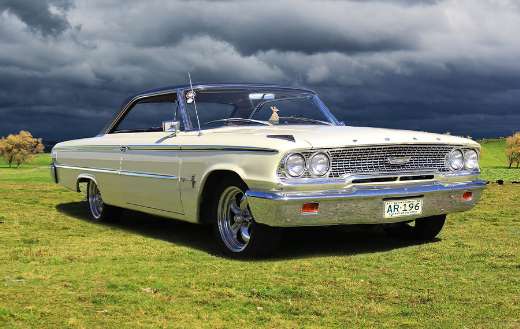 Ford galaxie classic car puzzle