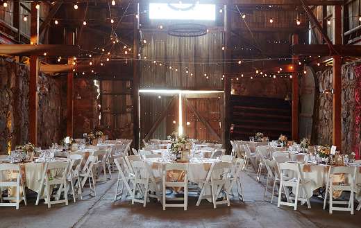 Barn wedding party puzzle