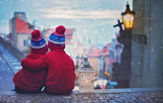 Siblings love online