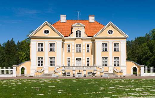 Palmse manor exterior baroque style 18th century Estonia
