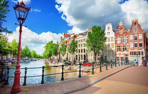 Amstel river city life online