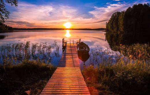 Sunset at lake online