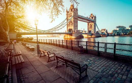 Boulevard river thames